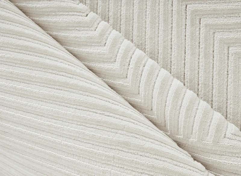 Tapis blanc écru à losanges beiges 200 x 290 cm ROUBY