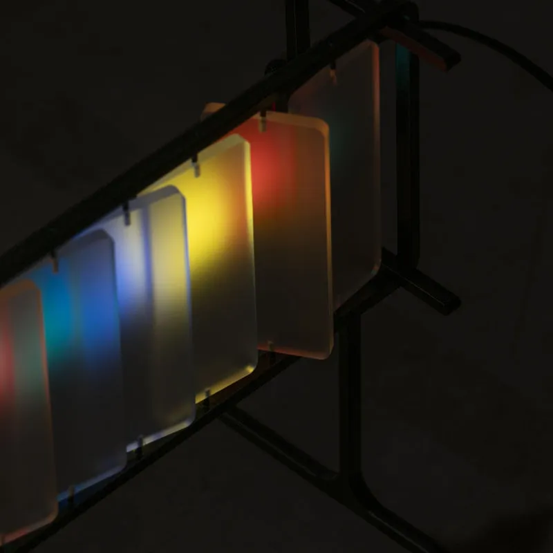 AILLEURS - Lampe à poser