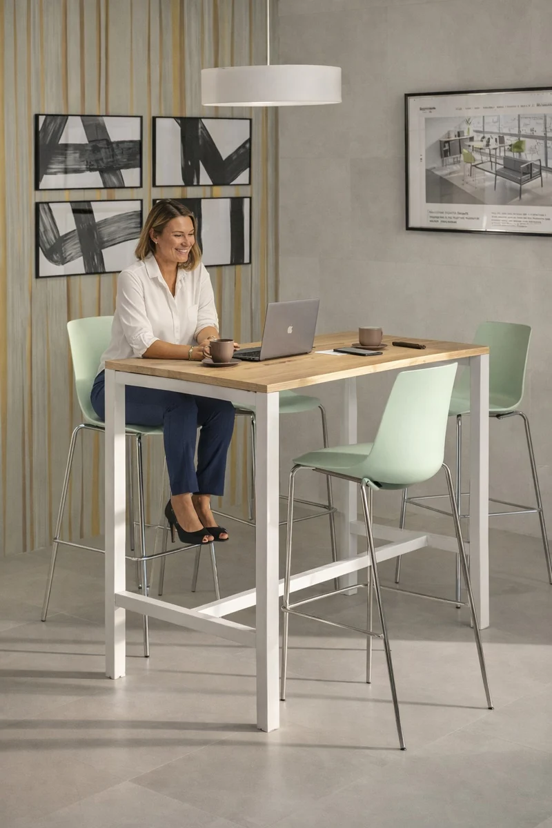 Table Haute Astral 4 à 8 Pers 120 à 160 cm