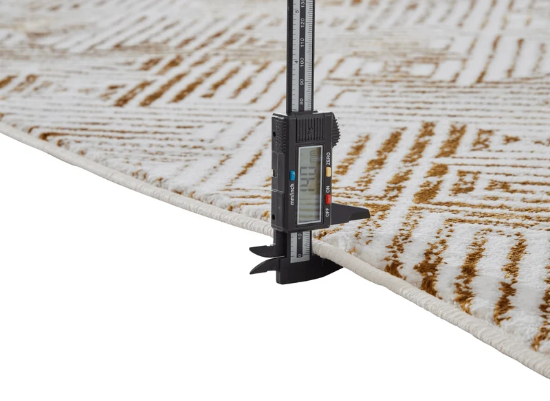 Tapis géométrique beige et marron 200 x 290 cm CARAMEL