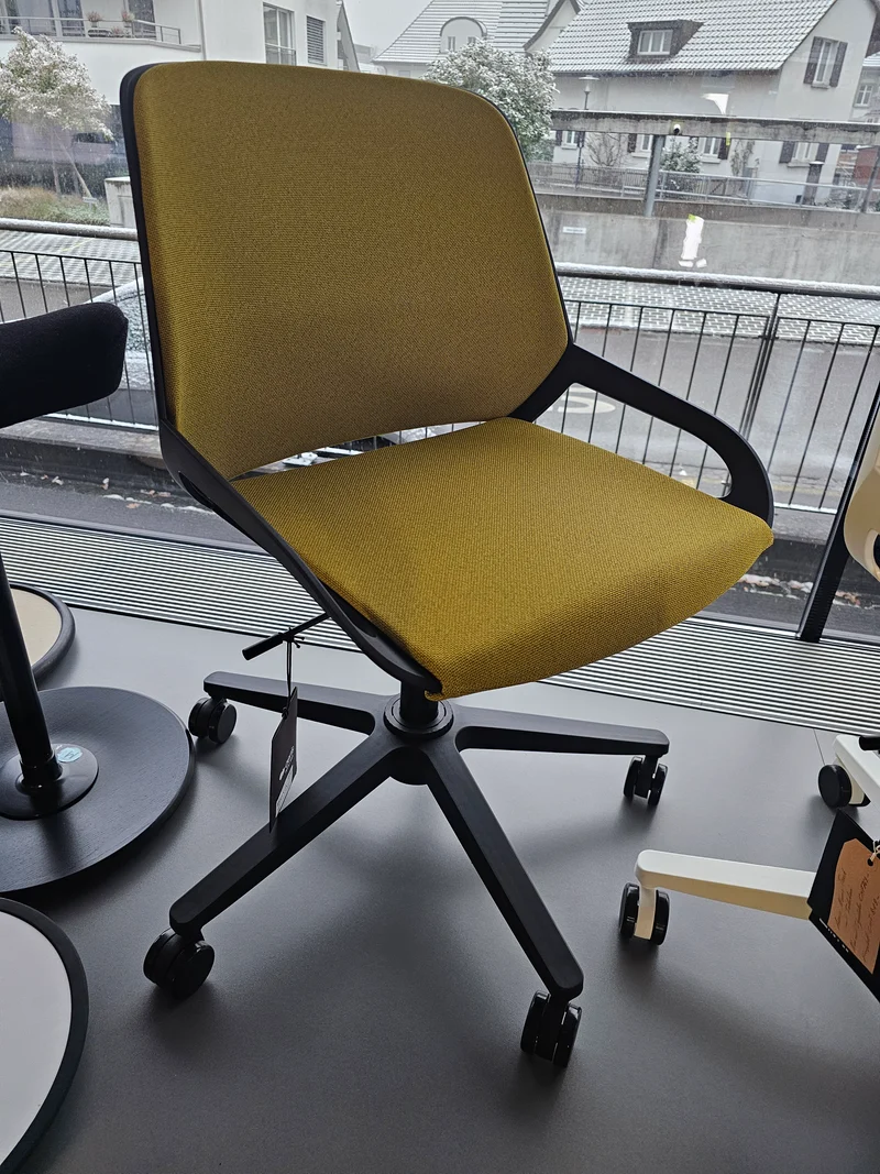 Aeris Numo Task mit Säule