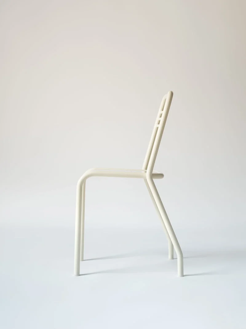 UD - Chaise