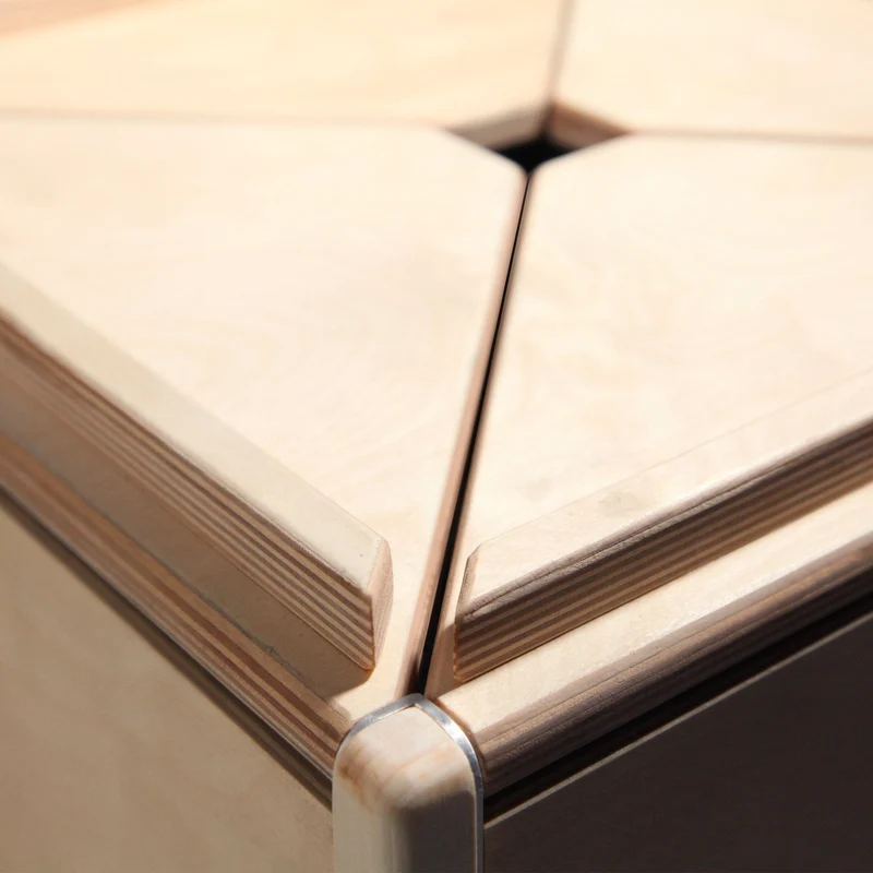 Coffee Table PETALO by Luciana Gomez for MYIN