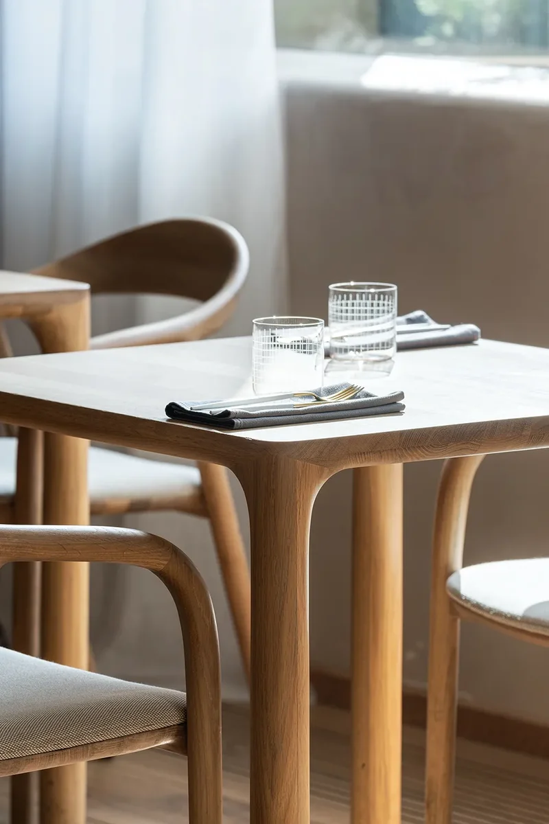 JEAN - Table repas