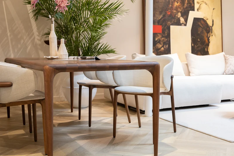LATUS - Table