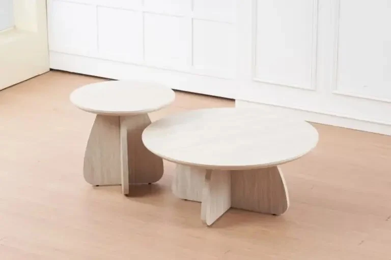 Table basse LISA + 4 poufs