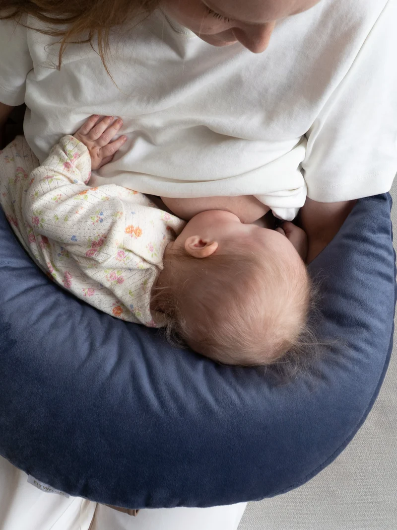 KUU feeding pillow | shadow blue