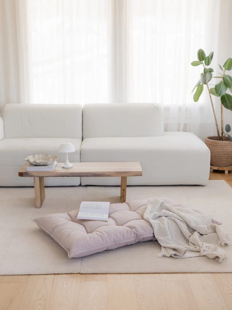 VIENO tufted floor cushion | light pink