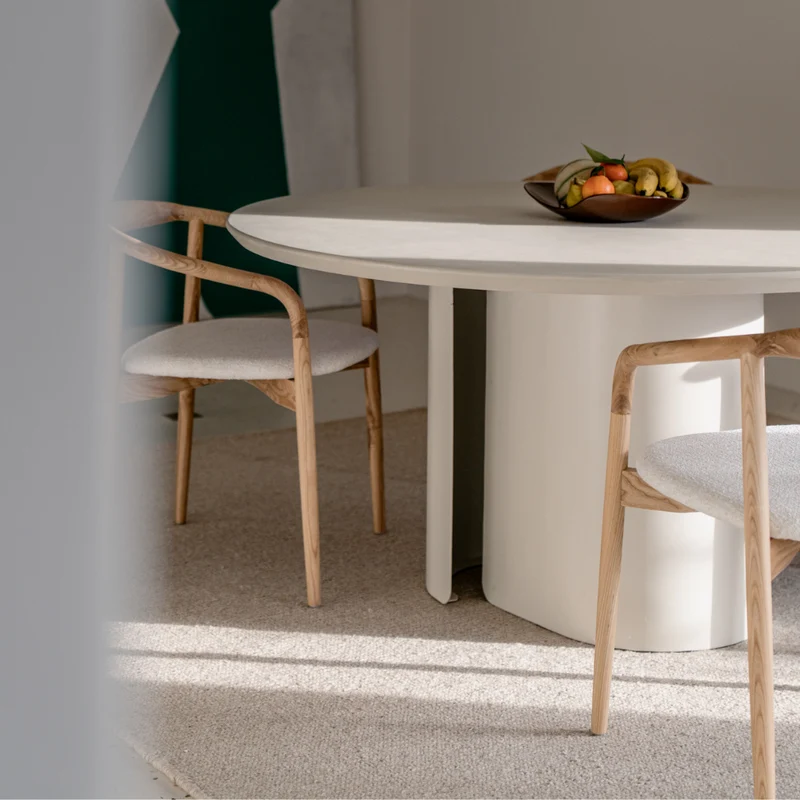 Eettafel Elio – Microskin - Latte - Poederlak Metaal Latte onderstel - 160 cm