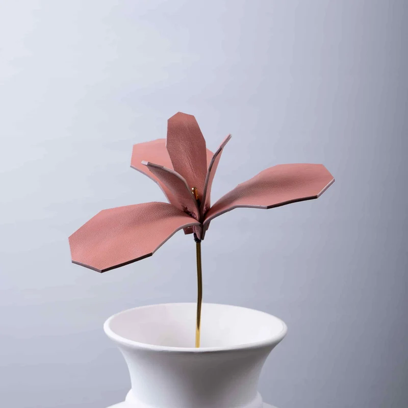 Leather Decorative Object ÈDEN by MARCO Atelier