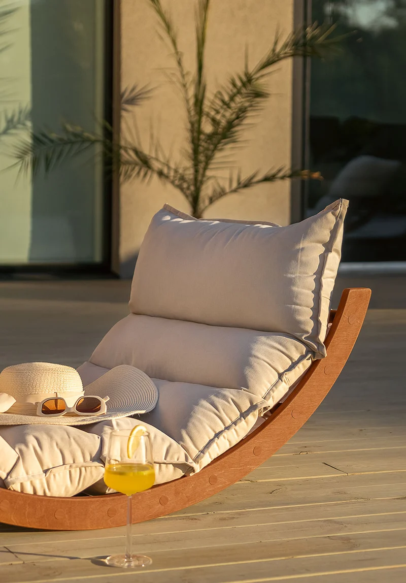 OHRA outdoor cushion | shell