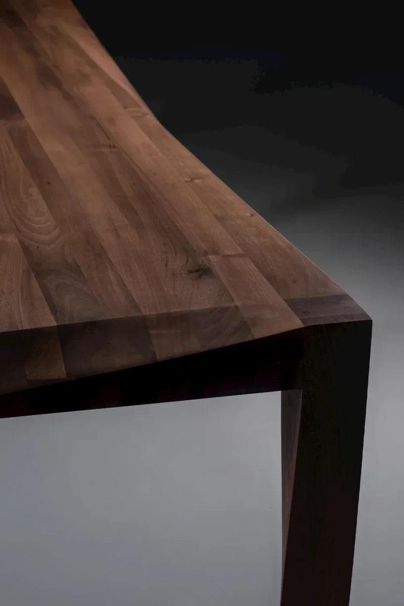 Torsio Table