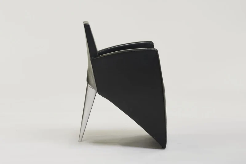 Leather armchair 'J série Lang' by Philippe Starck
