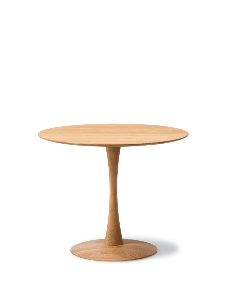 ND109 Trisse Dining Table