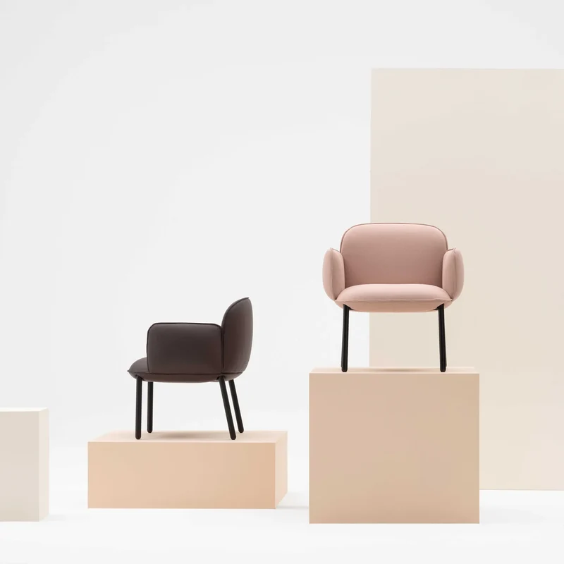 Chaise Plum