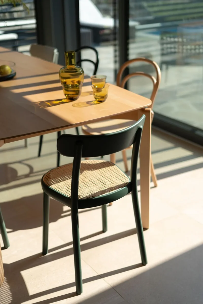 Leaf Table 442
