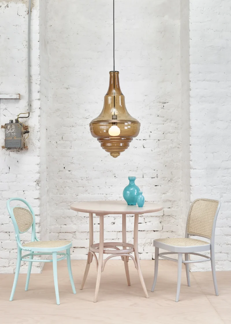 152 Table