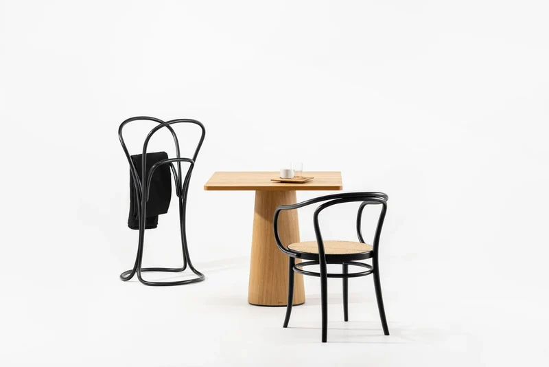 Petalo Coat Stand
