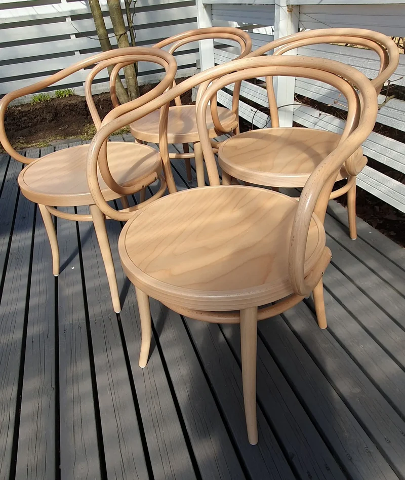 30 Armchair - Veneer / Solid Wood