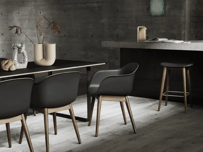 70/70 Table