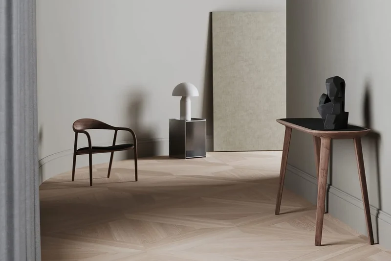 Neva Easy Upholstered Chair