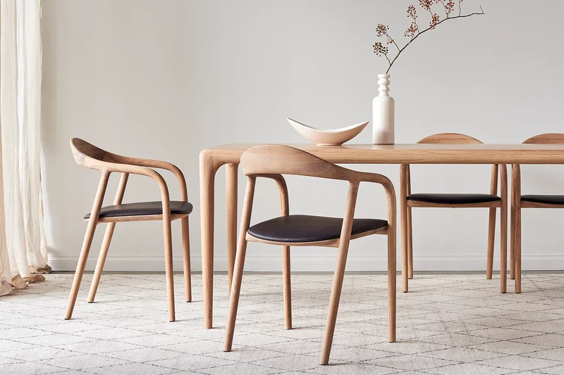 Latus Table
