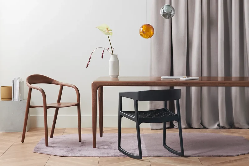 Latus Table