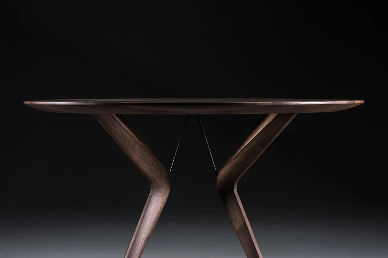 Lakri Round Table