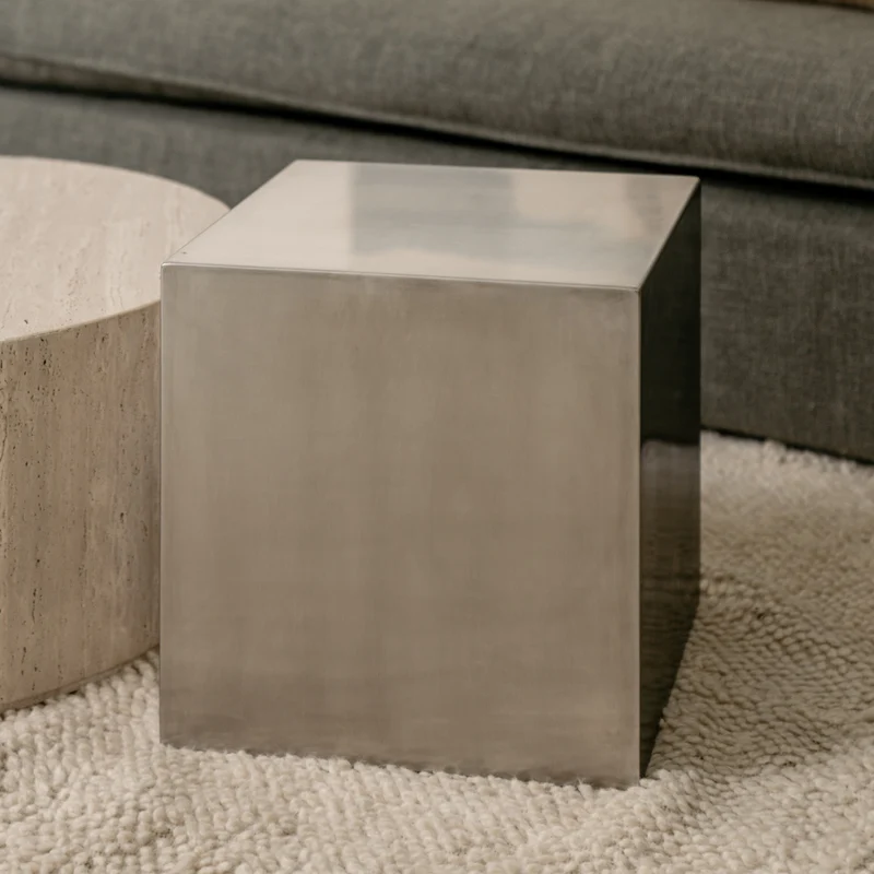 Metalen Bijzettafel Carentan – Tijdloos Design in stainless steel
