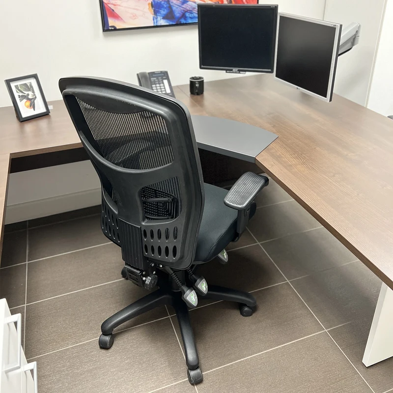 Chaise de bureau ergonomique avec dossier en maille
