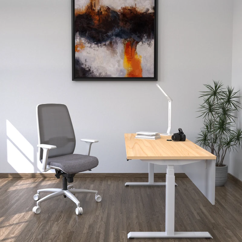 Chaise de bureau blanche dossier en maille L1