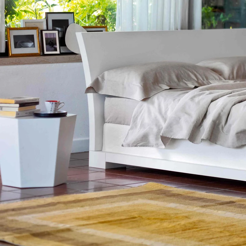 Outdoor Side Table HEXAGON by Steven Holl for Horm