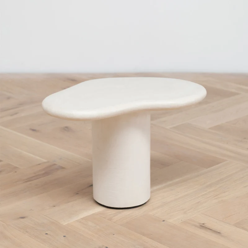 Jonah - Organische mortex bijzettafel - Latte - Low