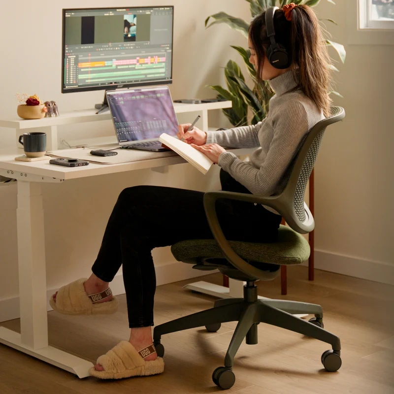 Almost Perfect Desky Evoque Low Back Office Chair