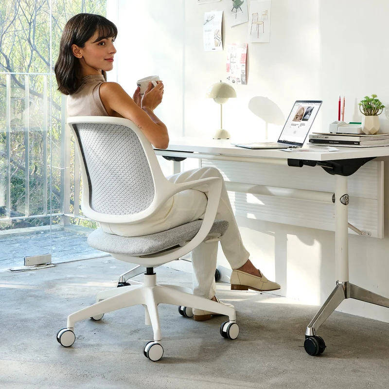 Almost Perfect Desky Evoque Low Back Office Chair
