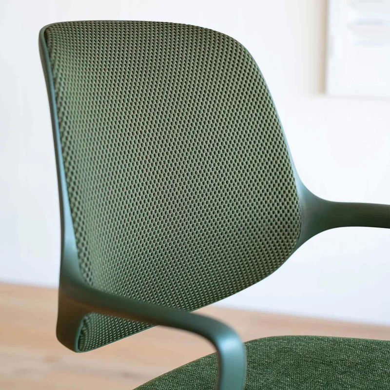 Almost Perfect Desky Evoque Low Back Office Chair