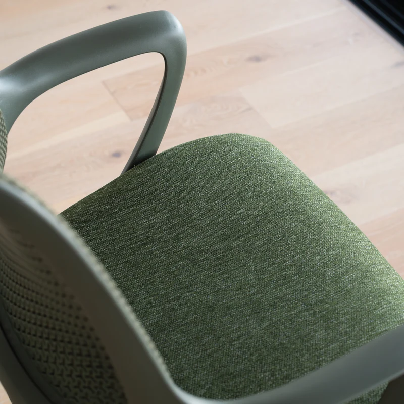 Almost Perfect Desky Evoque Low Back Office Chair