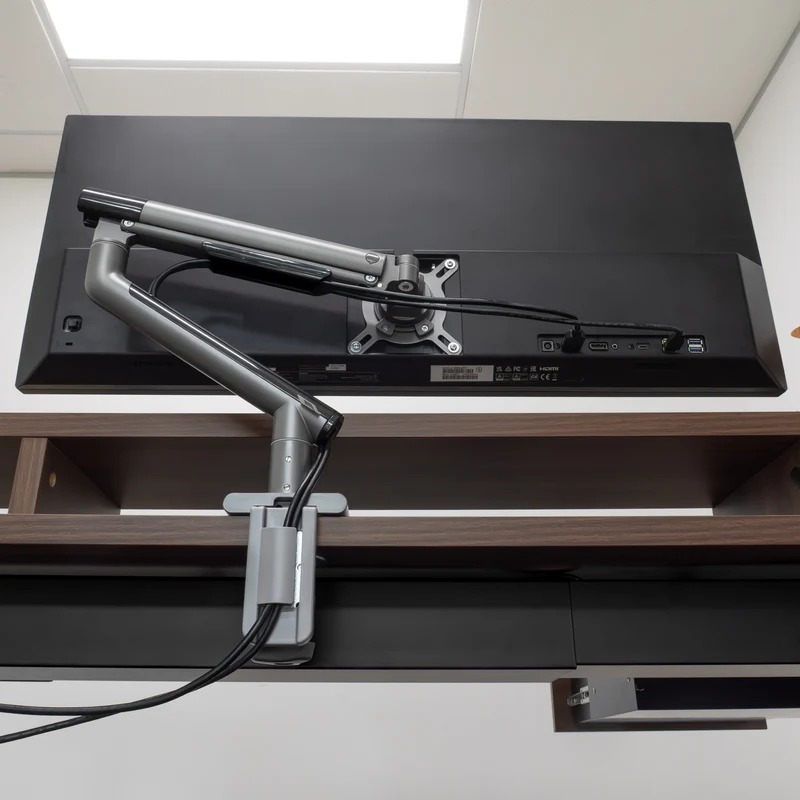Almost Perfect Desky Single Slim Aluminium Monitor Arm