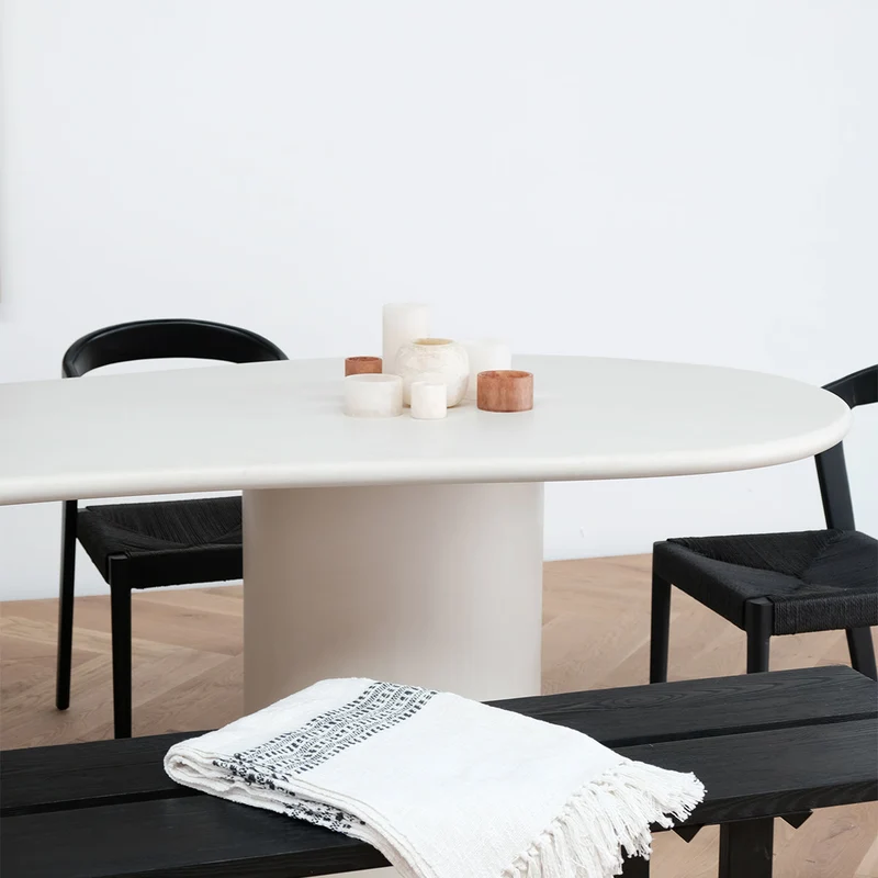 Trio organische microskin eettafel