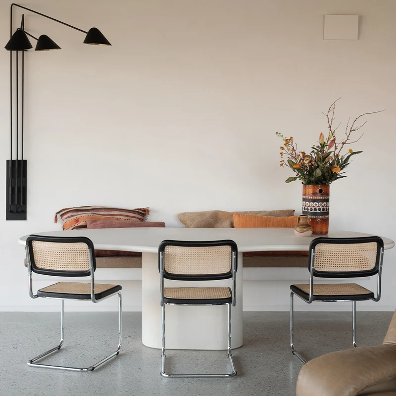 Amir Organische betonlook eettafel - 261 cm - StoneSkin - Latte