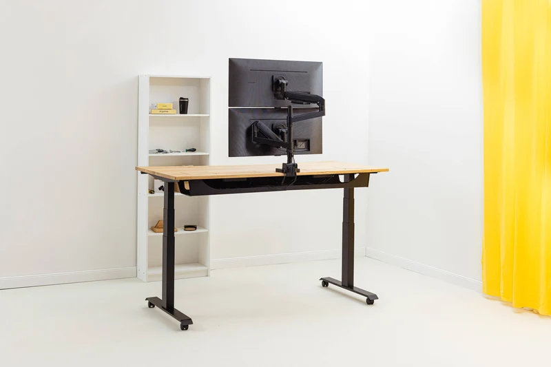 Dual monitor arm