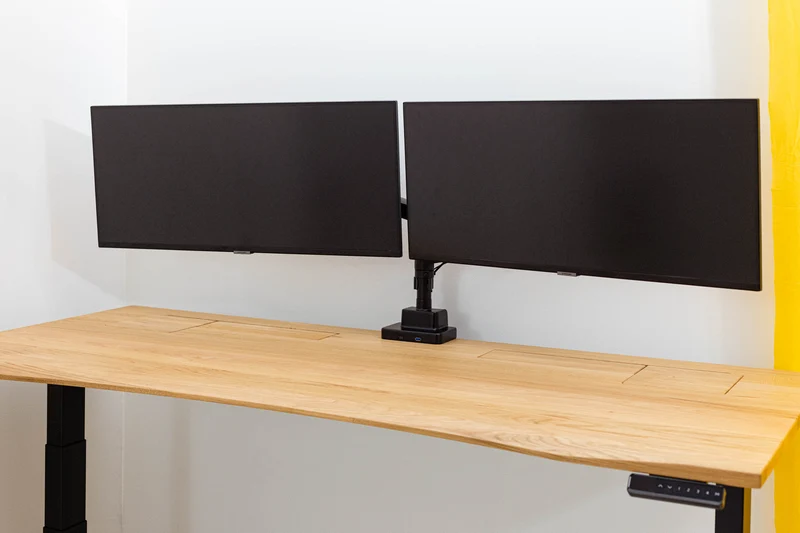 Dual monitor arm