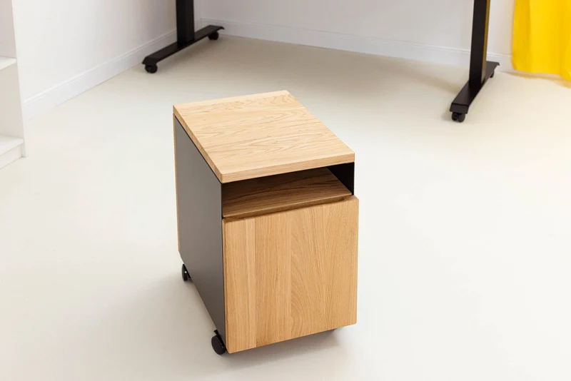 Mobile cabinet