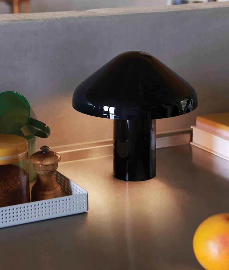 Lampe de table portable Pao HAY