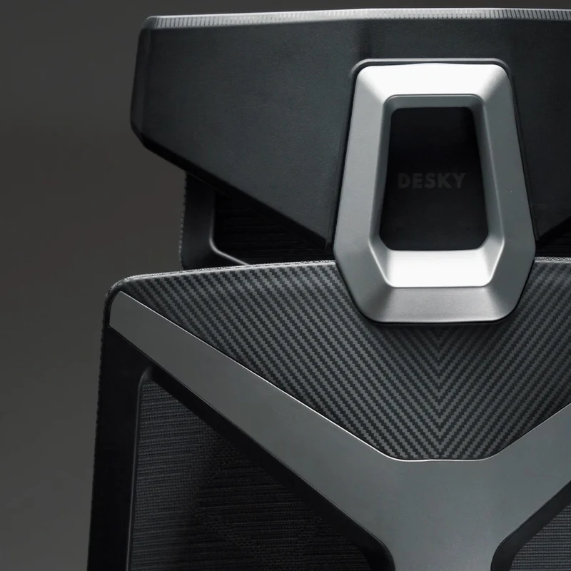 Desky Vanguard Gaming Chair