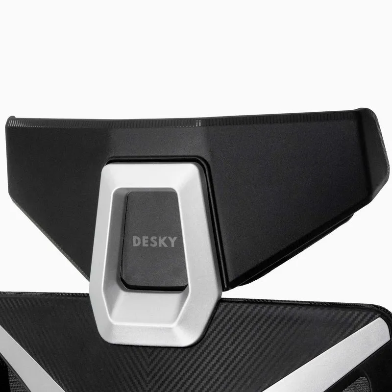 Desky Vanguard Gaming Chair