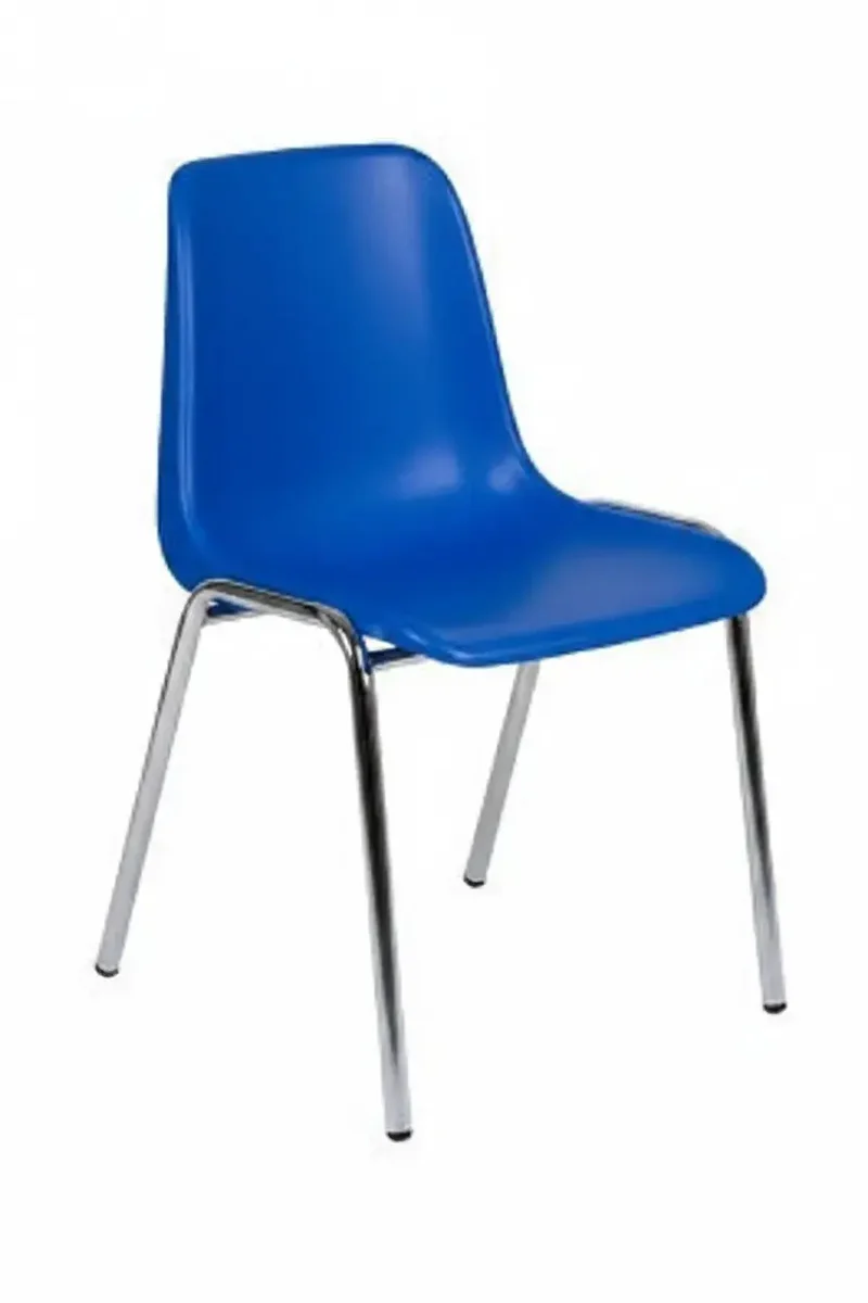 Chaises coque plastique pour visiteur