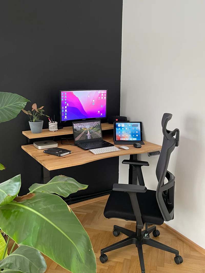 Oak desk top with extended cable management unit
