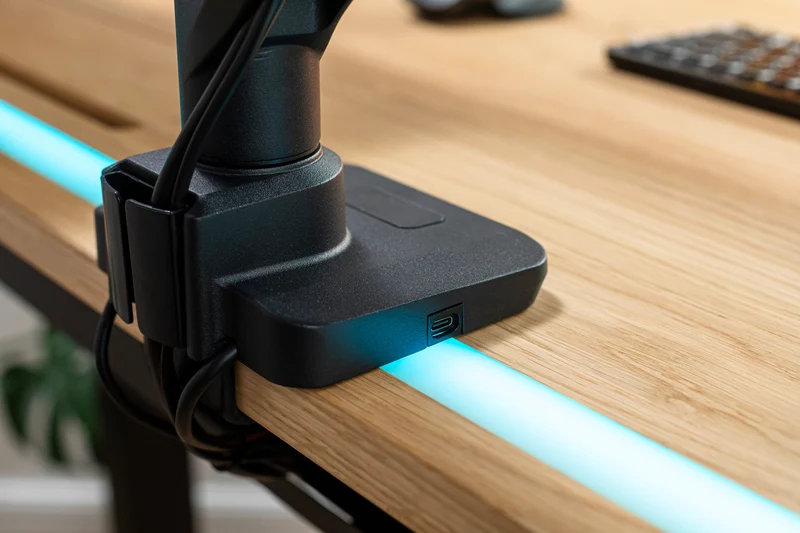 Monitor arm