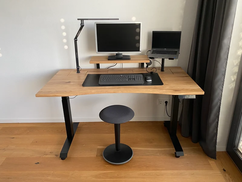 Floating shelf